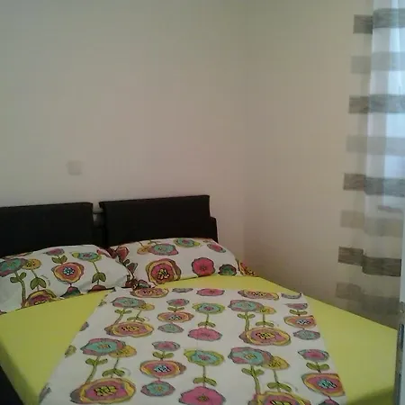 Roto Apartment
