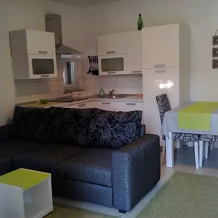 Apartment Roto Petrčane