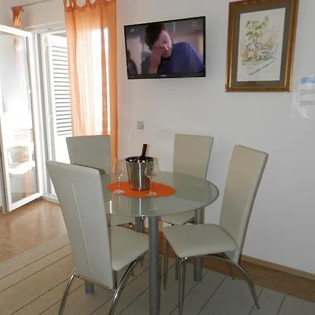 Apartment Roto *